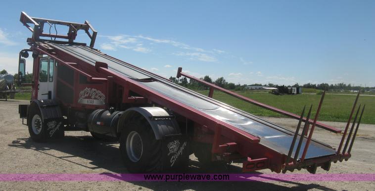 image for item L3860 2010 Stinger 6500 stack wagon