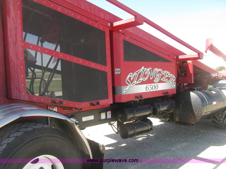 image for item L3860 2010 Stinger 6500 stack wagon