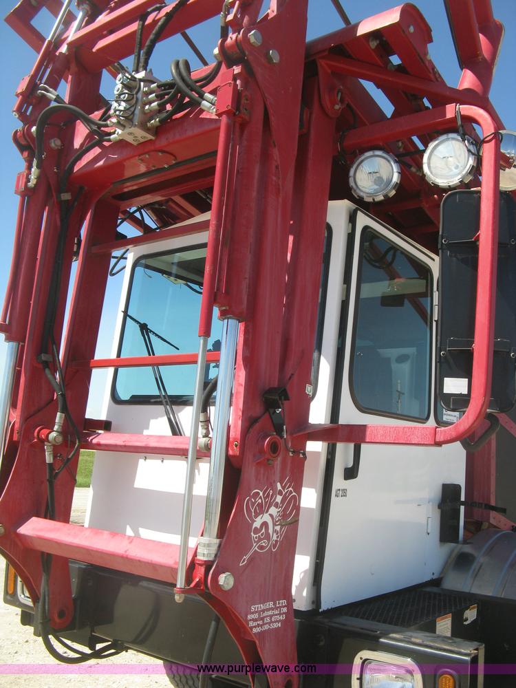 image for item L3860 2010 Stinger 6500 stack wagon