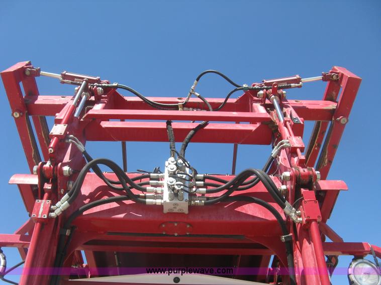 image for item L3860 2010 Stinger 6500 stack wagon