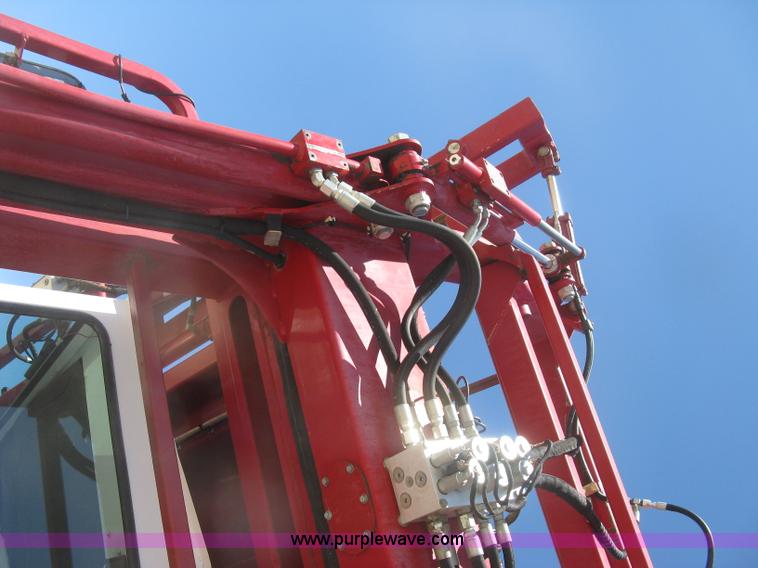 image for item L3860 2010 Stinger 6500 stack wagon