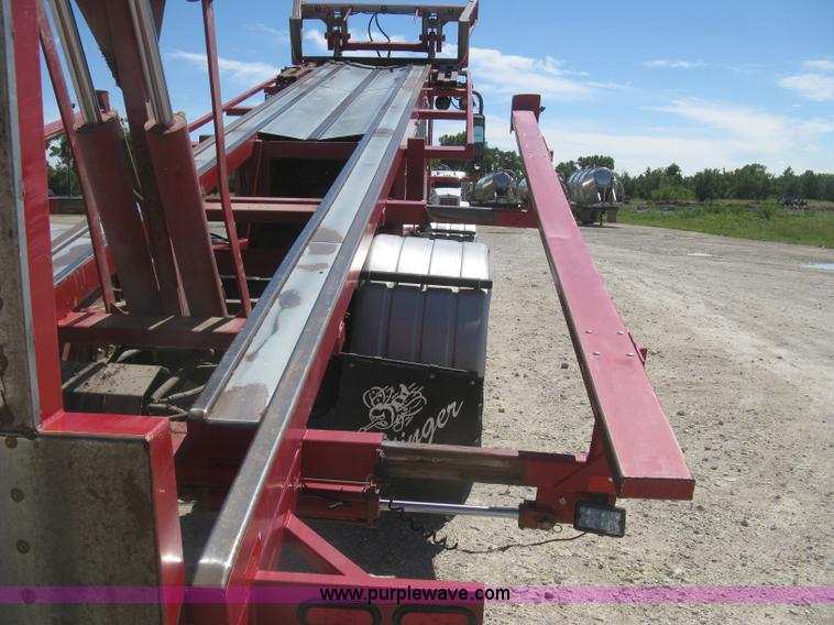 image for item L3860 2010 Stinger 6500 stack wagon