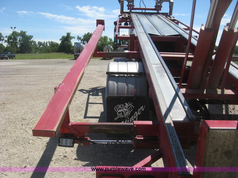 image for item L3860 2010 Stinger 6500 stack wagon