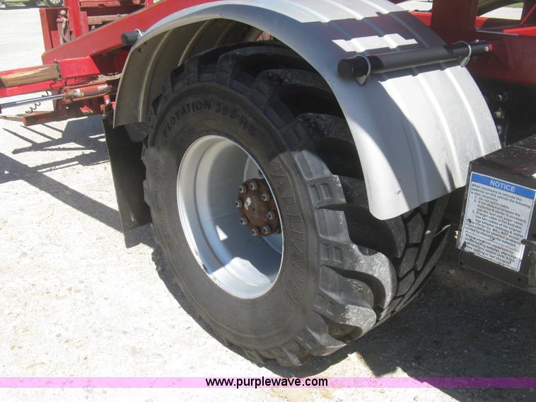 image for item L3860 2010 Stinger 6500 stack wagon