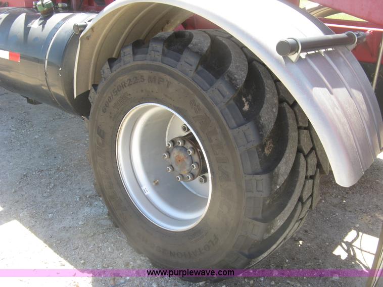 image for item L3860 2010 Stinger 6500 stack wagon