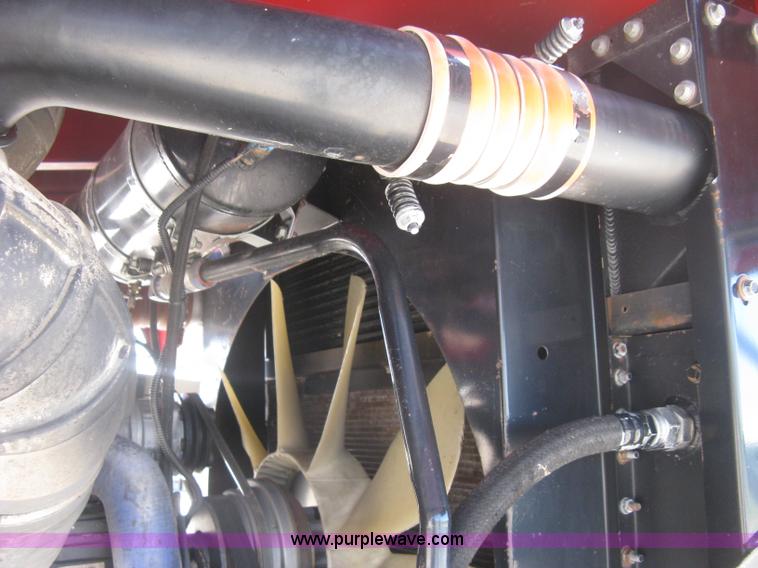 image for item L3860 2010 Stinger 6500 stack wagon