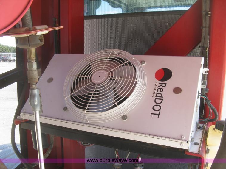 image for item L3860 2010 Stinger 6500 stack wagon