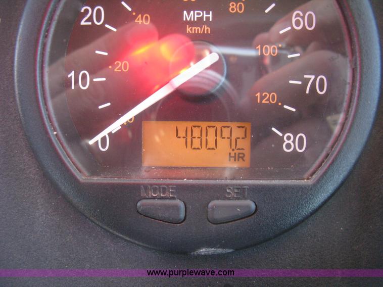 image for item L3860 2010 Stinger 6500 stack wagon