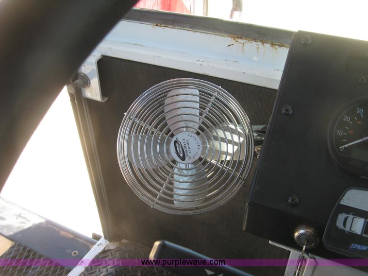 image for item L3860 2010 Stinger 6500 stack wagon