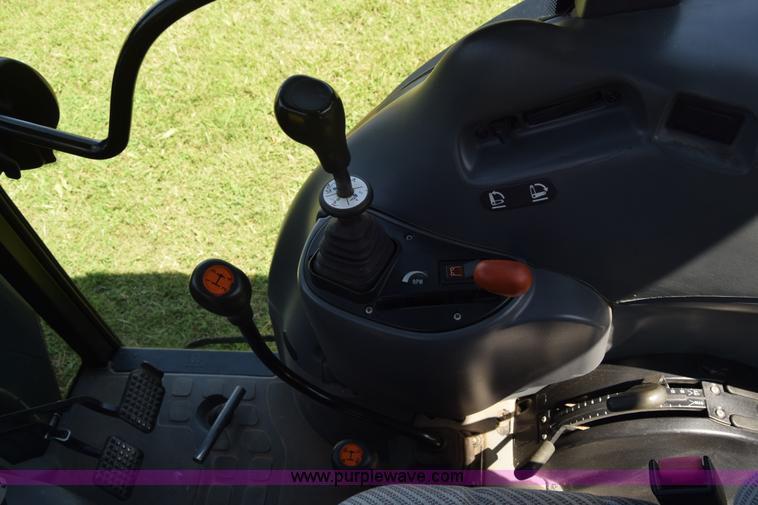 image for item L3865 New Holland D65CVS MFWD tractor