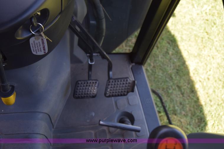 image for item L3865 New Holland D65CVS MFWD tractor