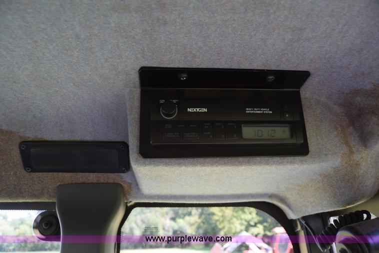 image for item L3865 New Holland D65CVS MFWD tractor