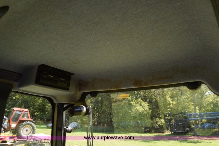 image for item L3865 New Holland D65CVS MFWD tractor