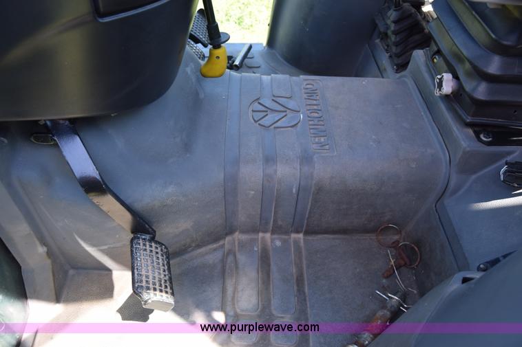 image for item L3865 New Holland D65CVS MFWD tractor