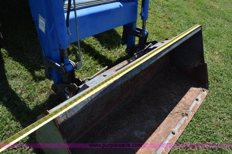 image for item L3865 New Holland D65CVS MFWD tractor