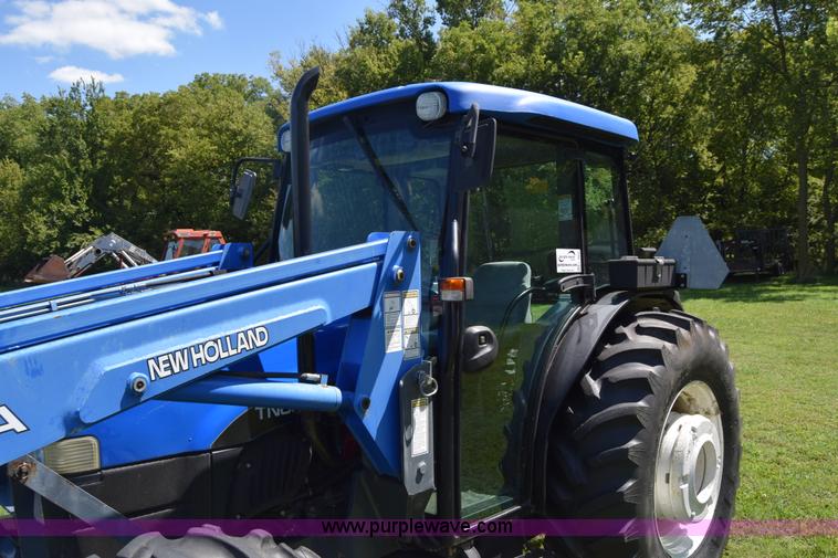 image for item L3865 New Holland D65CVS MFWD tractor