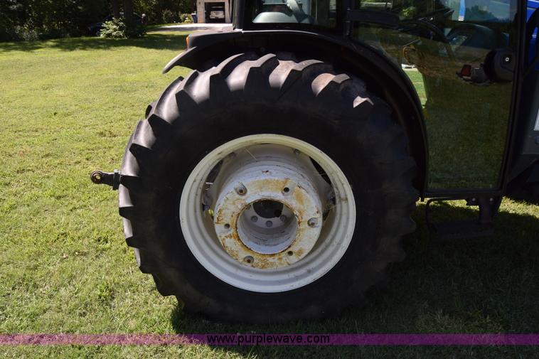 image for item L3865 New Holland D65CVS MFWD tractor