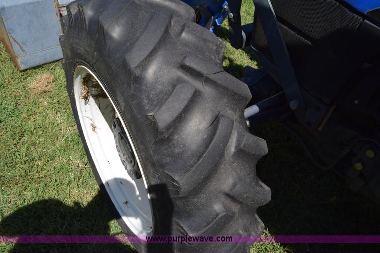 image for item L3865 New Holland D65CVS MFWD tractor