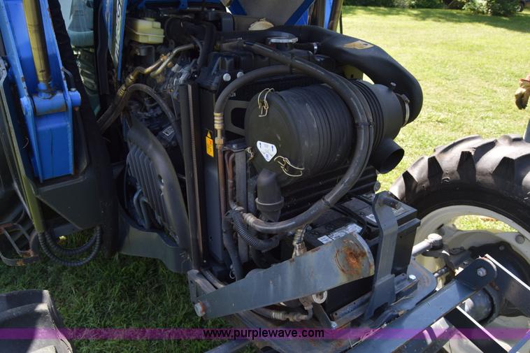 image for item L3865 New Holland D65CVS MFWD tractor