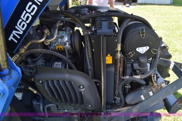 image for item L3865 New Holland D65CVS MFWD tractor