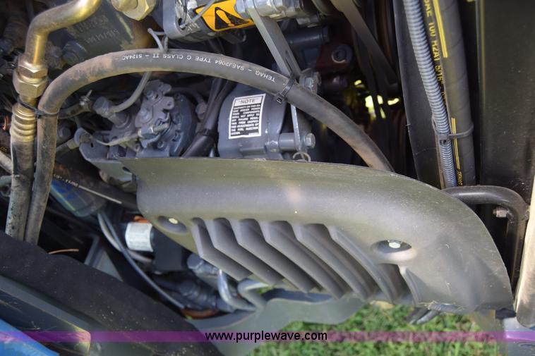 image for item L3865 New Holland D65CVS MFWD tractor