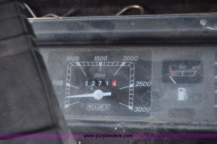 image for item L3866 Fiat Hesston 880-5DT MFWD tractor