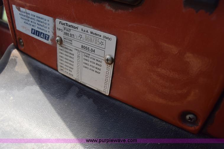 image for item L3866 Fiat Hesston 880-5DT MFWD tractor