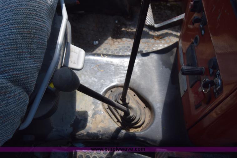 image for item L3866 Fiat Hesston 880-5DT MFWD tractor