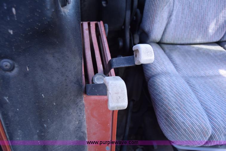 image for item L3866 Fiat Hesston 880-5DT MFWD tractor