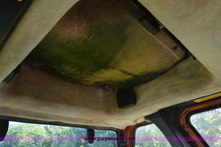 image for item L3866 Fiat Hesston 880-5DT MFWD tractor