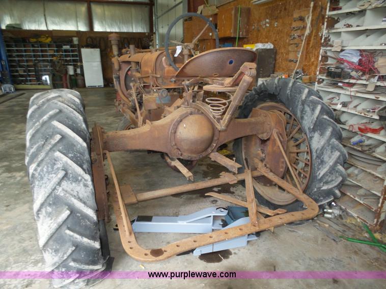 image for item L4016 1938 Farmall F20 tractor