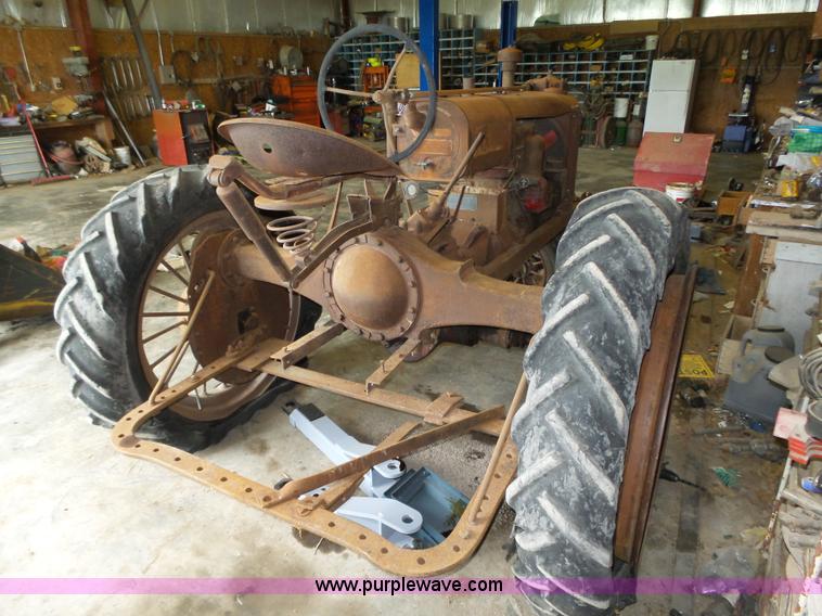image for item L4016 1938 Farmall F20 tractor