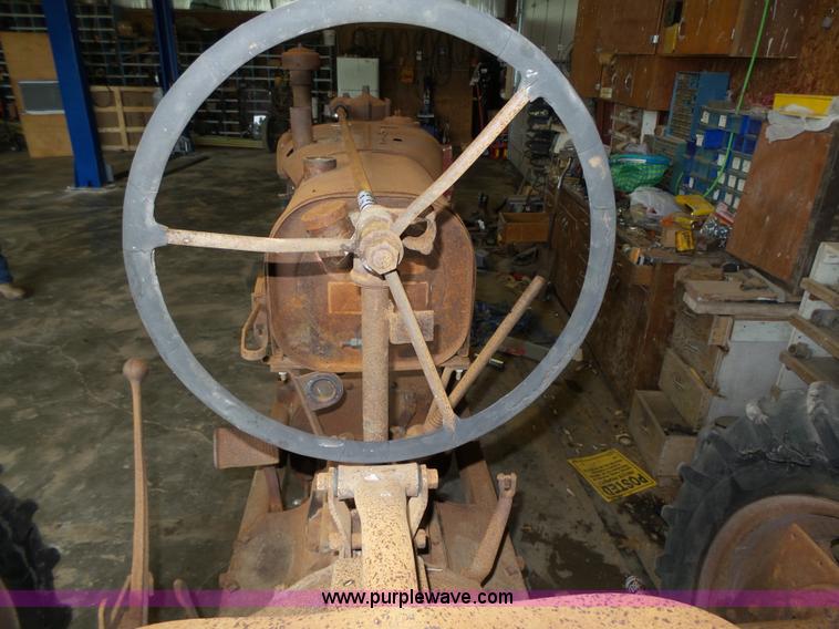 image for item L4016 1938 Farmall F20 tractor