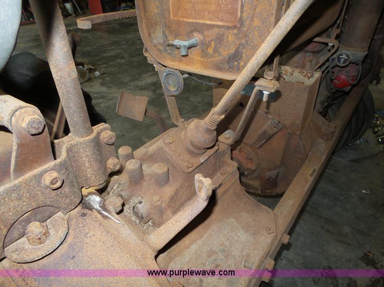 image for item L4016 1938 Farmall F20 tractor