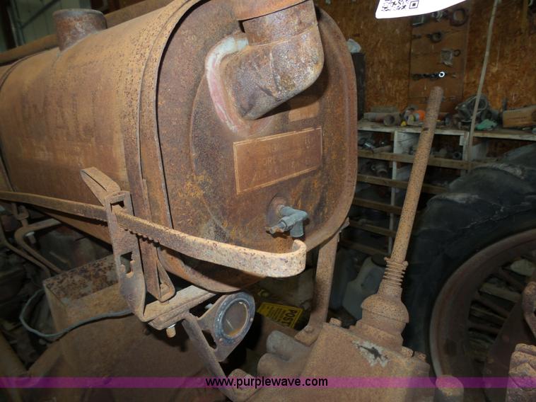 image for item L4016 1938 Farmall F20 tractor