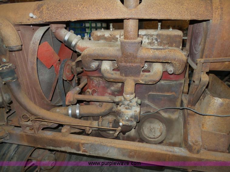 image for item L4016 1938 Farmall F20 tractor