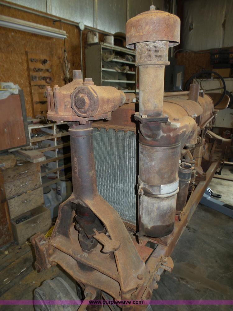 image for item L4016 1938 Farmall F20 tractor