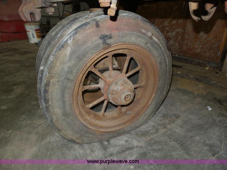 image for item L4016 1938 Farmall F20 tractor