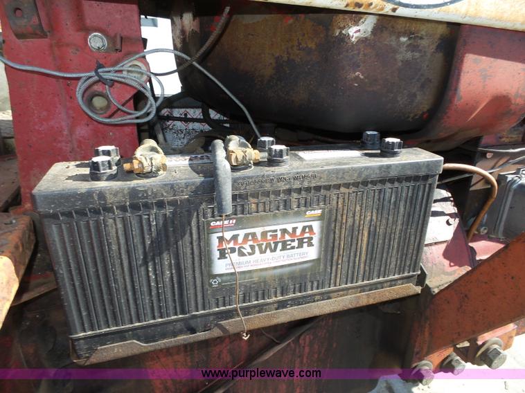 image for item L4017 1967 International 706 tractor