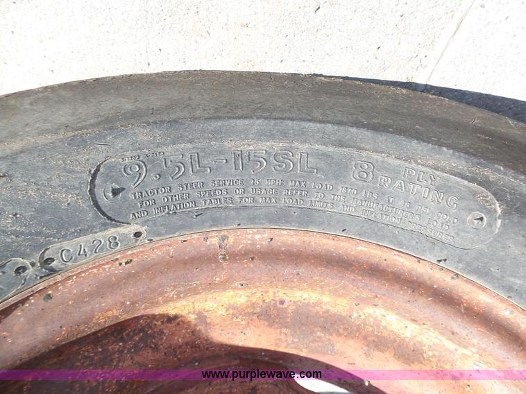 image for item L4017 1967 International 706 tractor