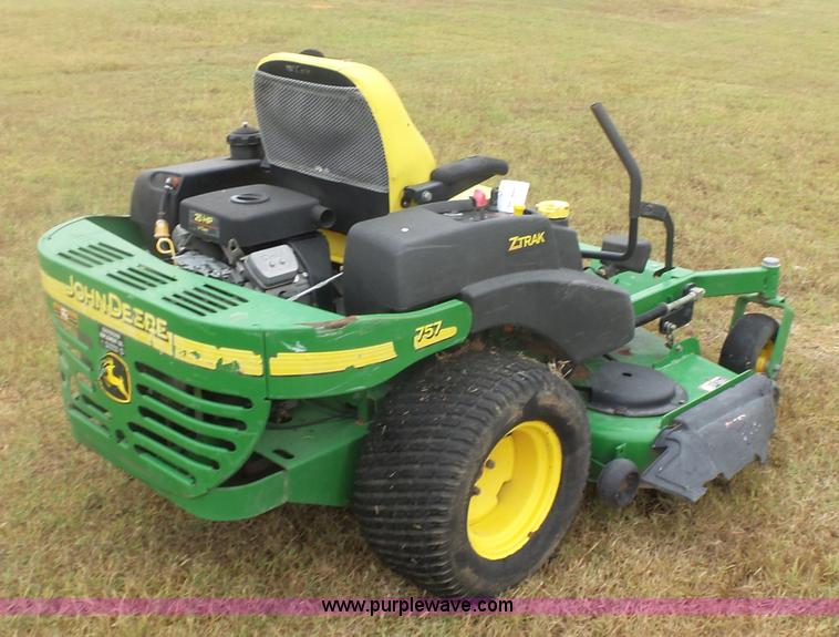 image for item L4773 John Deere 757 ZTR lawn mower