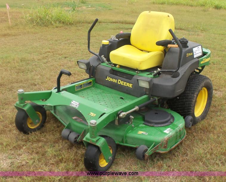 image for item L4773 John Deere 757 ZTR lawn mower