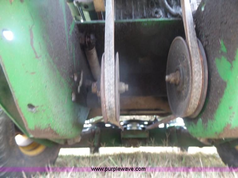 image for item L4773 John Deere 757 ZTR lawn mower