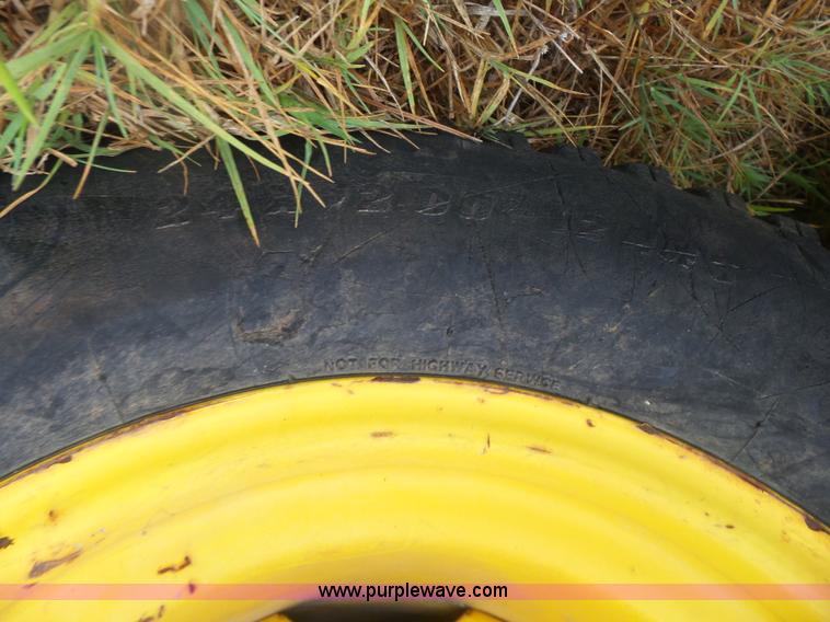 image for item L4773 John Deere 757 ZTR lawn mower