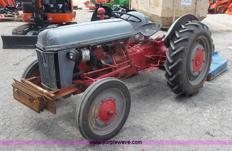 image for item L4778 1952 Ford 8N tractor