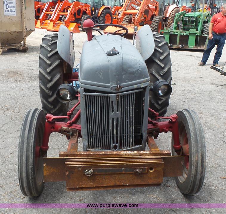 image for item L4778 1952 Ford 8N tractor