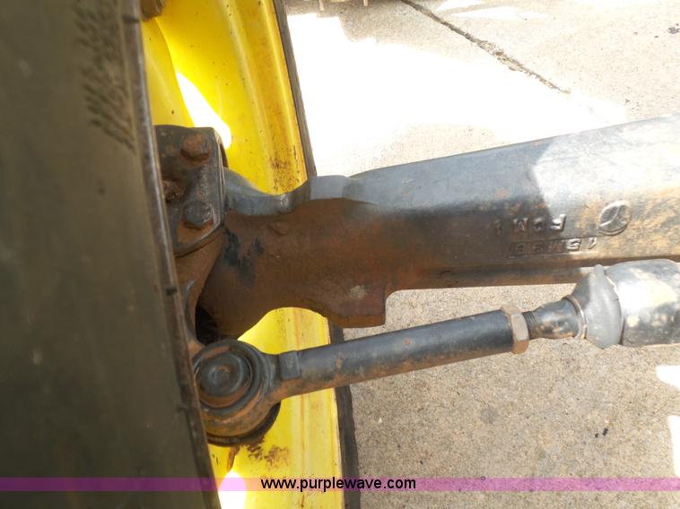 image for item L4779 John Deere 5205 MFWD tractor