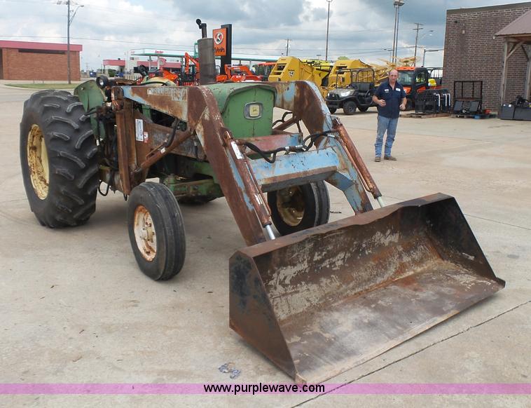 image for item L4780 John Deere 2120 tractor