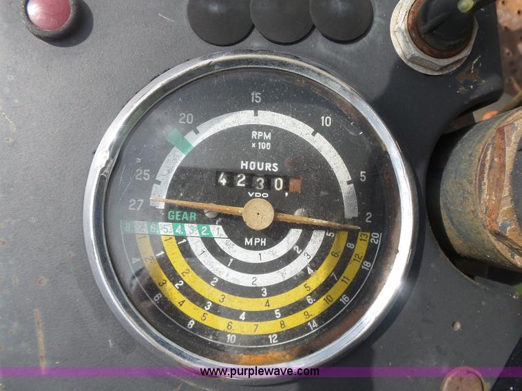 image for item L4780 John Deere 2120 tractor