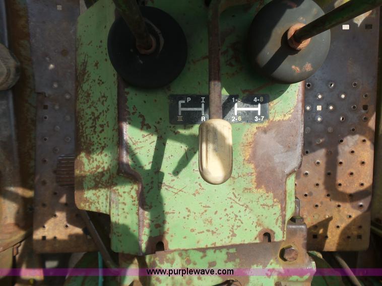 image for item L4780 John Deere 2120 tractor